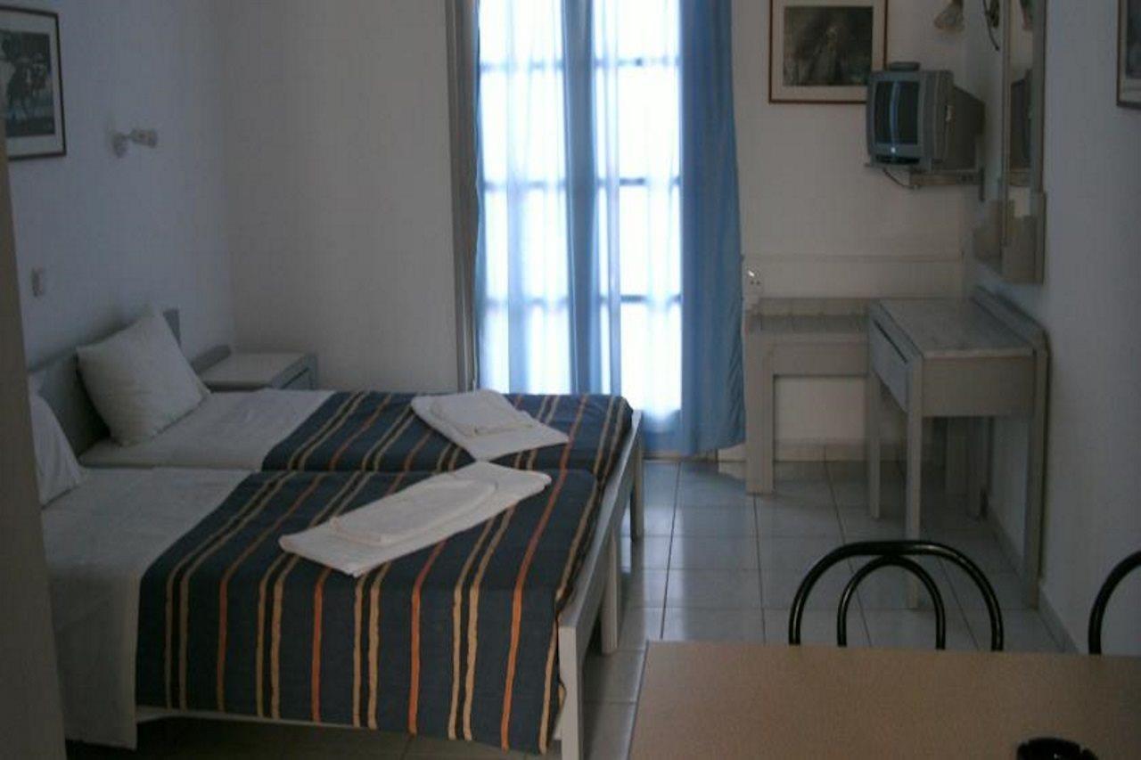 הרסוניסוס Ifigenia Apartments מראה חיצוני תמונה